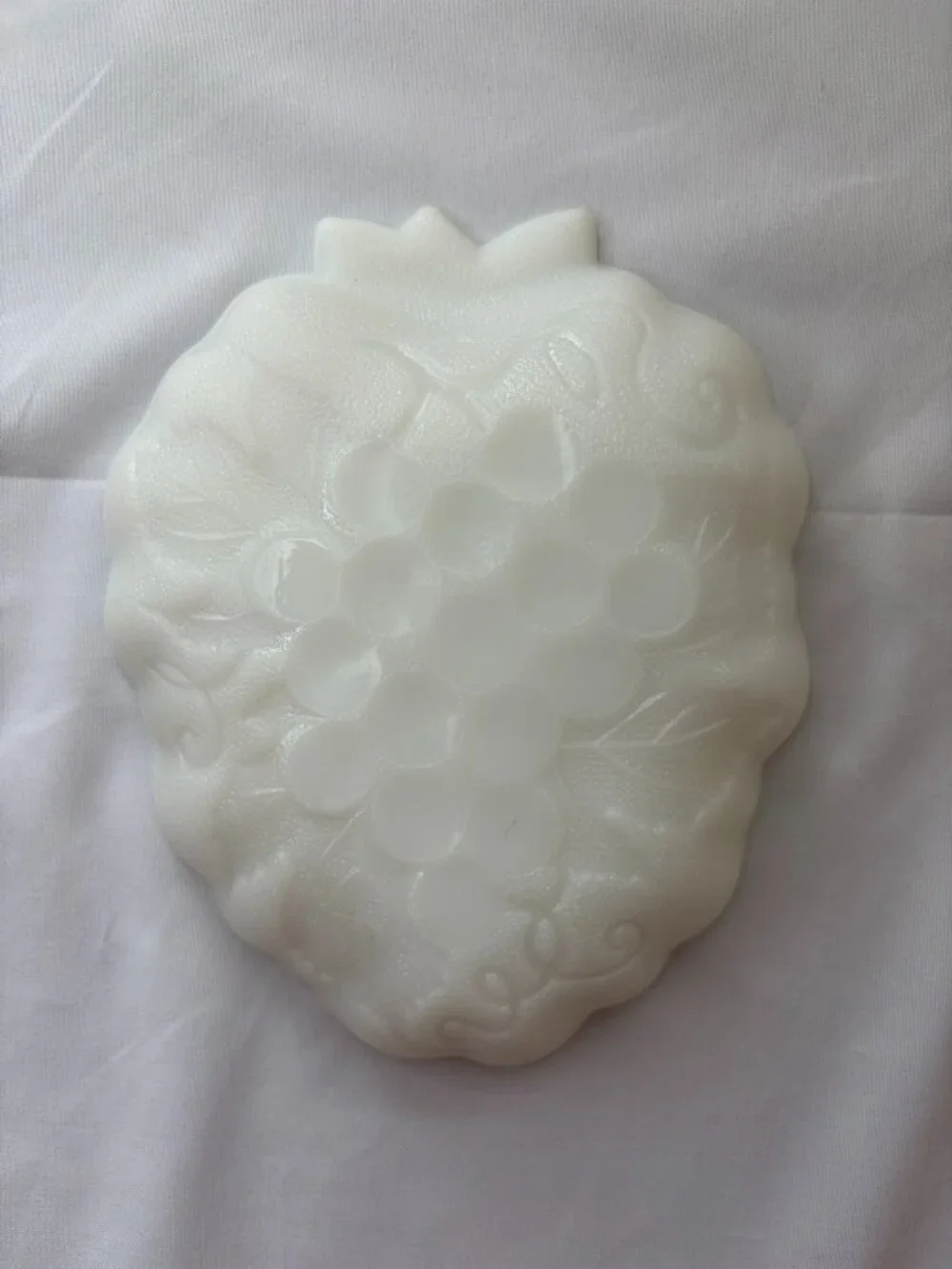 Vintage Milk Glass Grape & Leaf Dishes Set of 3 Embossed Scalloped Fruit Shape